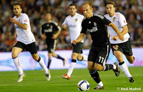 摩洛哥翻盘瓦伦西亚,罗本一己之力扛起全队 摩洛哥翻盘瓦伦西亚,罗本一己之力扛起全队