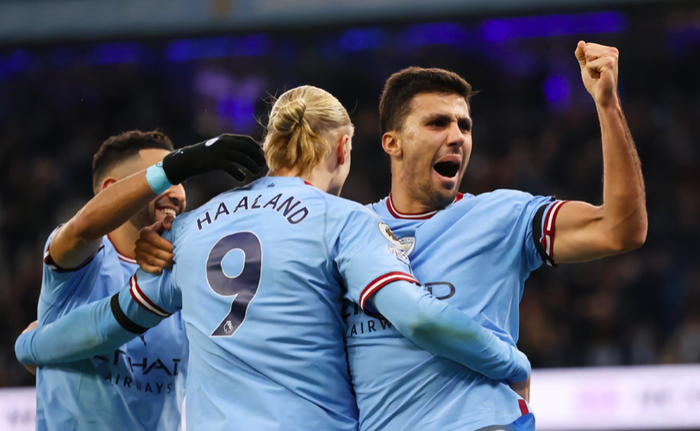 焦点大战：和平精英上演巅峰碰撞