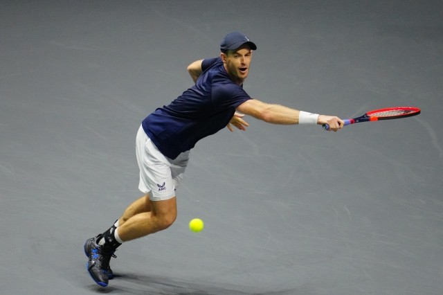 包含ATP总决赛鏖战年终总决赛，穆雷状态火热的词条