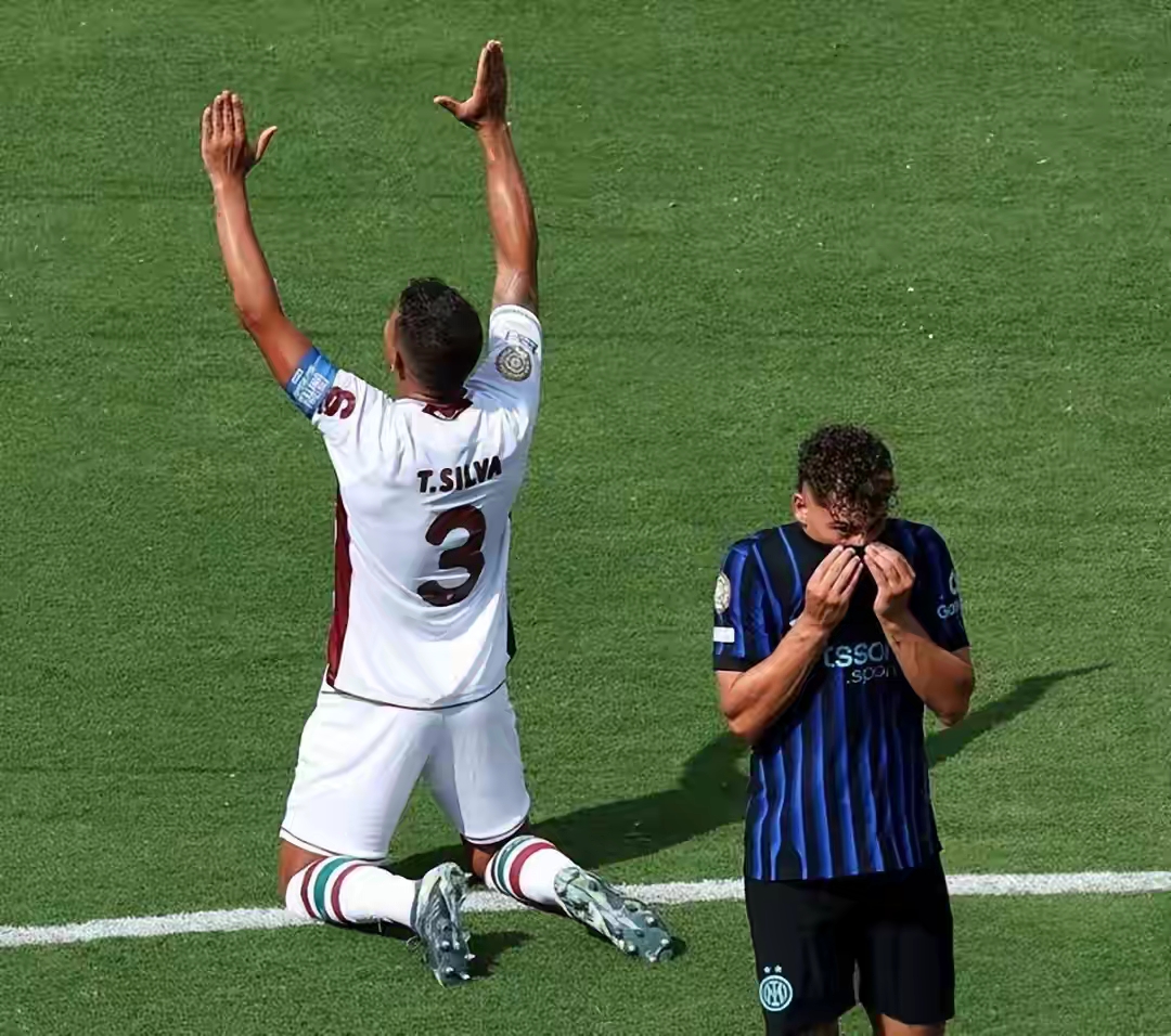 爱游戏-尤文碾压AC米兰，皮克带队取胜