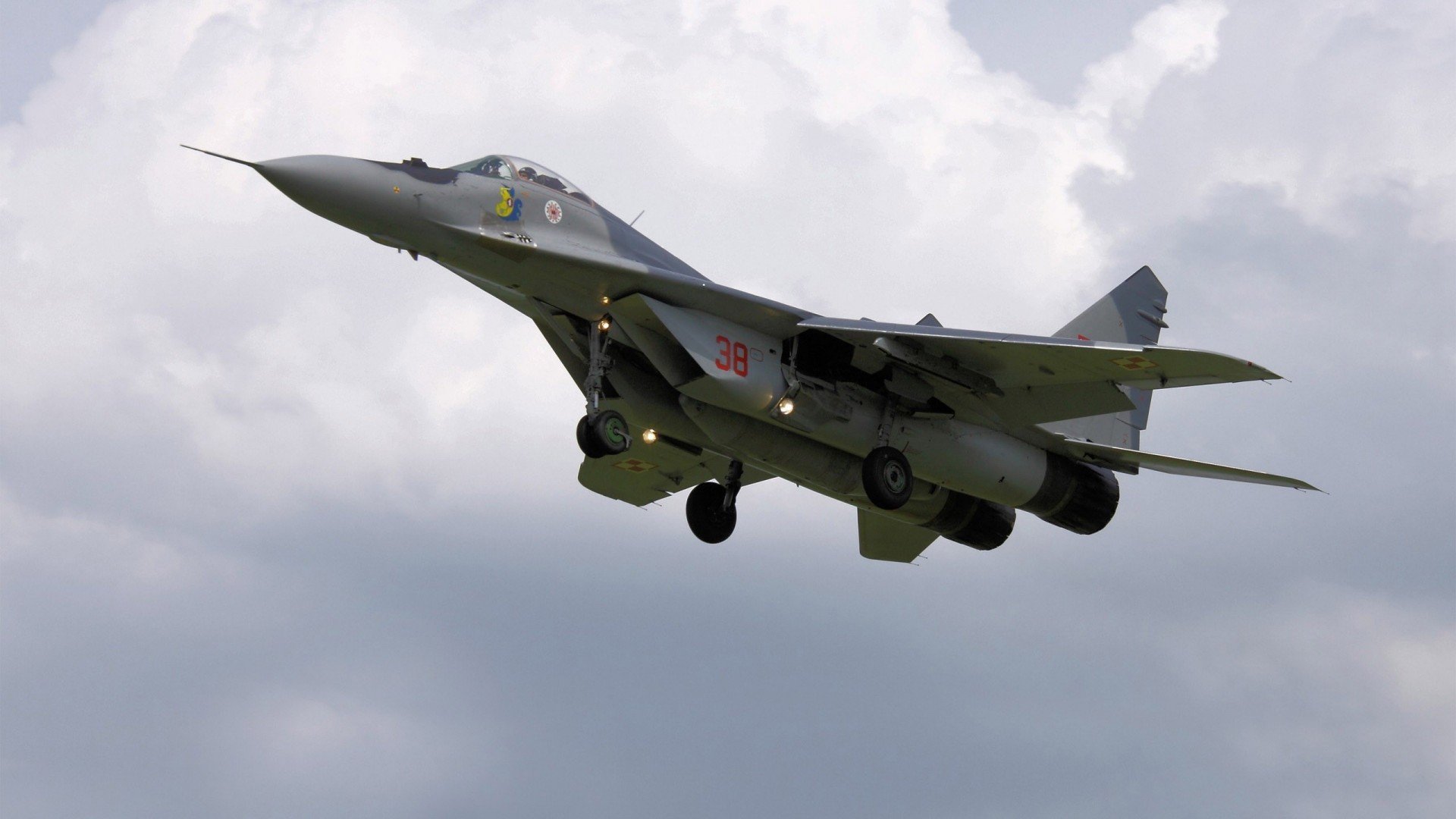 同一天，两个大陆，一种剧情，绝境逆转的足球魔力