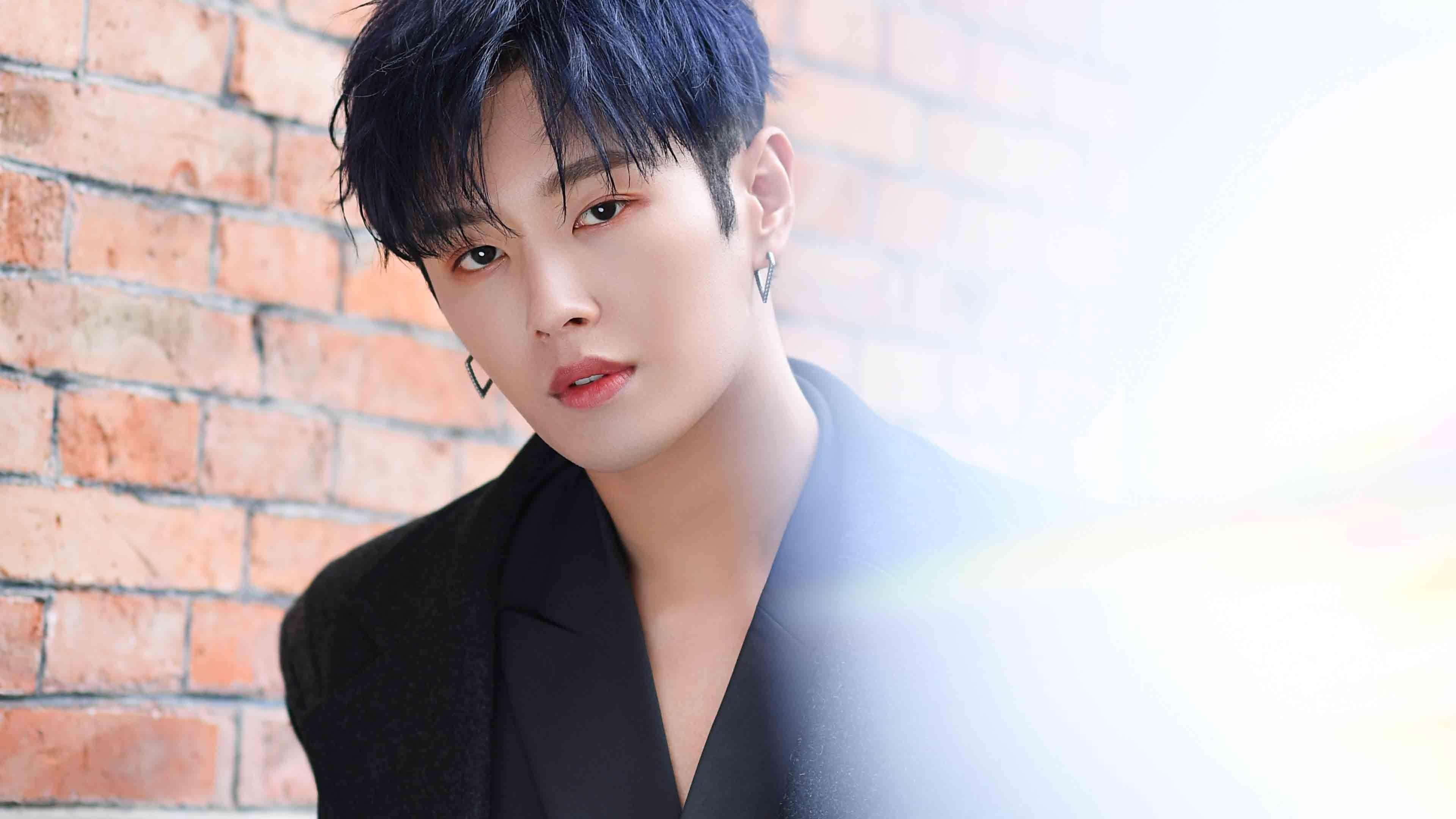 爱游戏在线-武切维奇42分诠释蜕变，老鹰险胜火箭显冠军底色