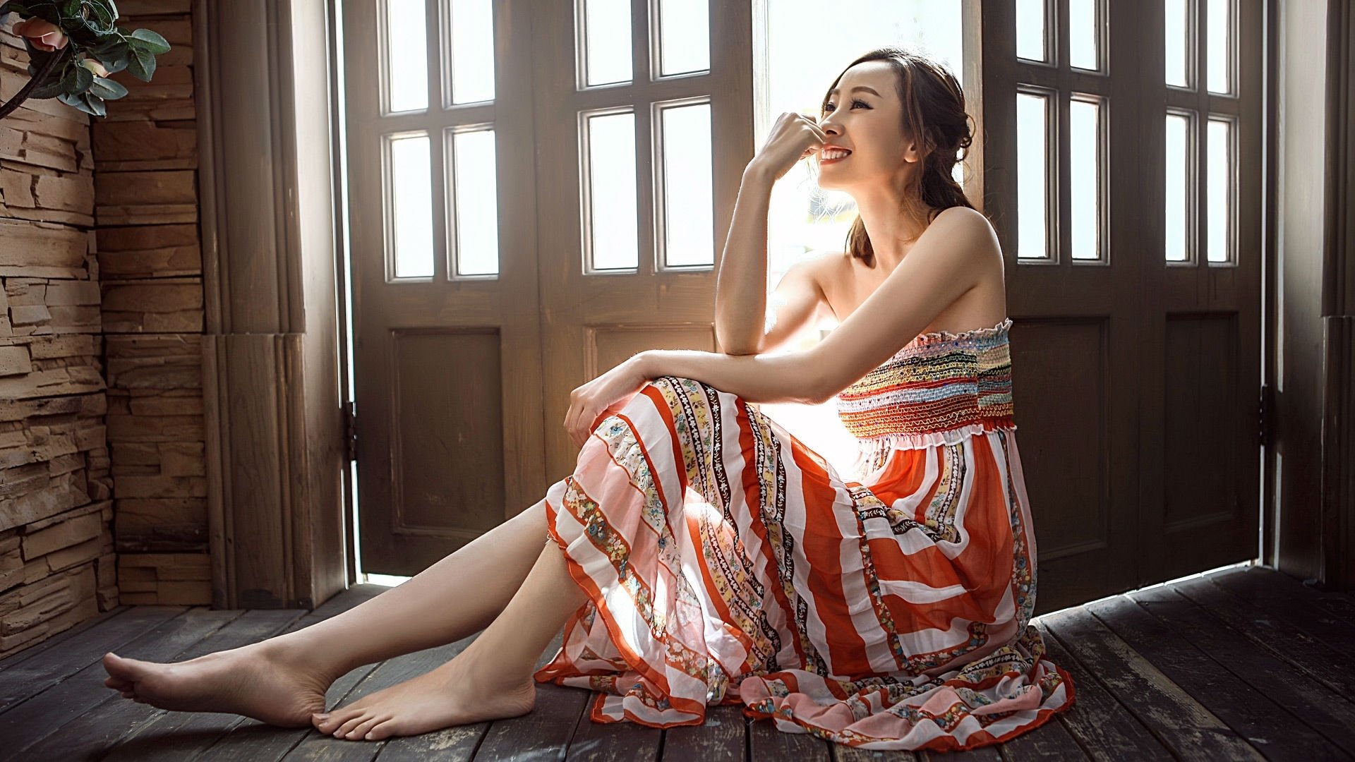 赛道与球场的交响，F1年度争冠夜，浓眉攻势如飓风