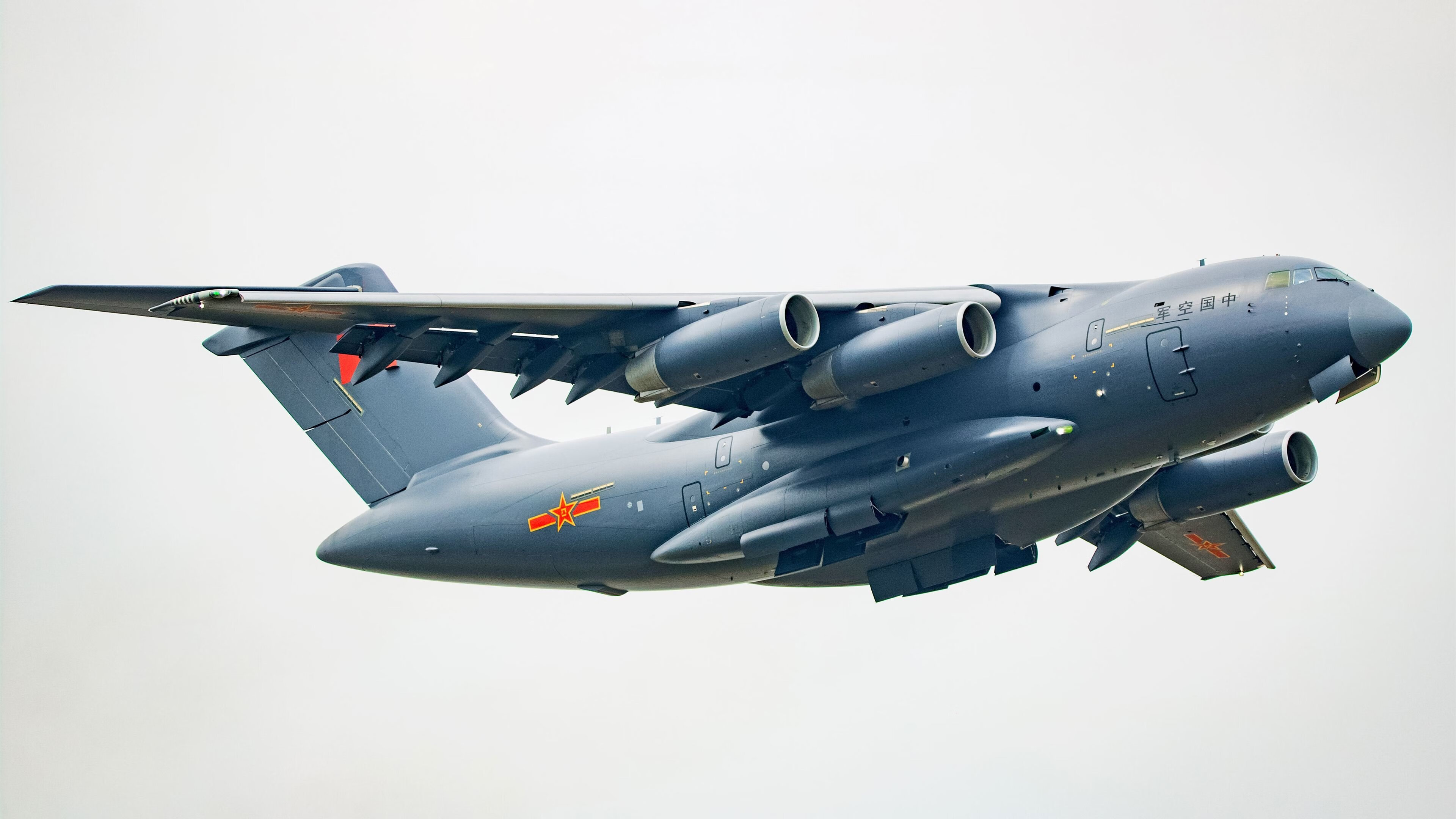 爱游戏体育-巴黎碎梦圣保罗，阿克在黄昏中审判那不勒斯